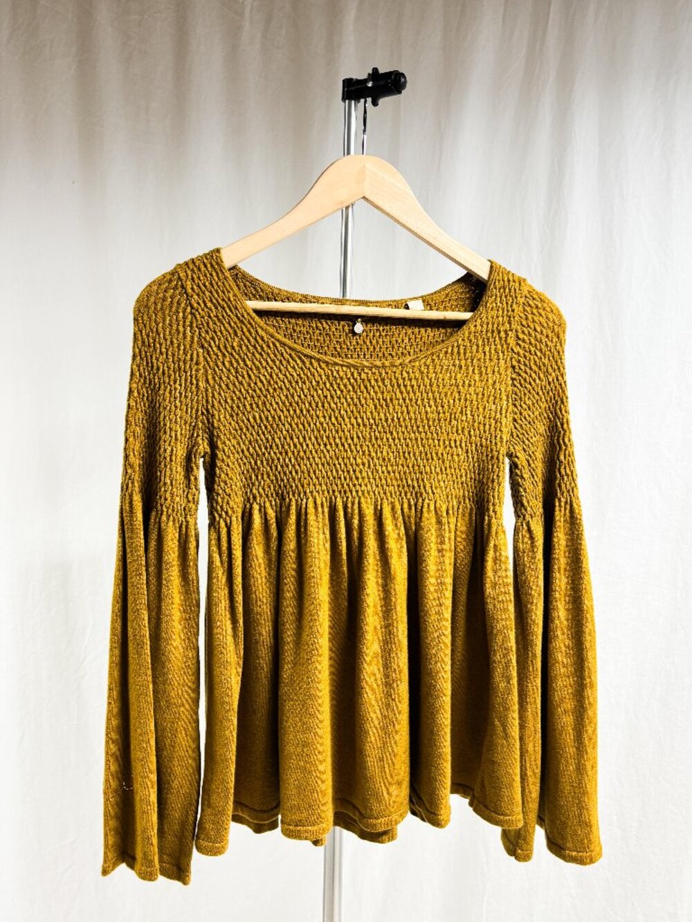 Knitted & Knotted Anthropologie Esme Bell Sleeve  Wool Blend Sweater